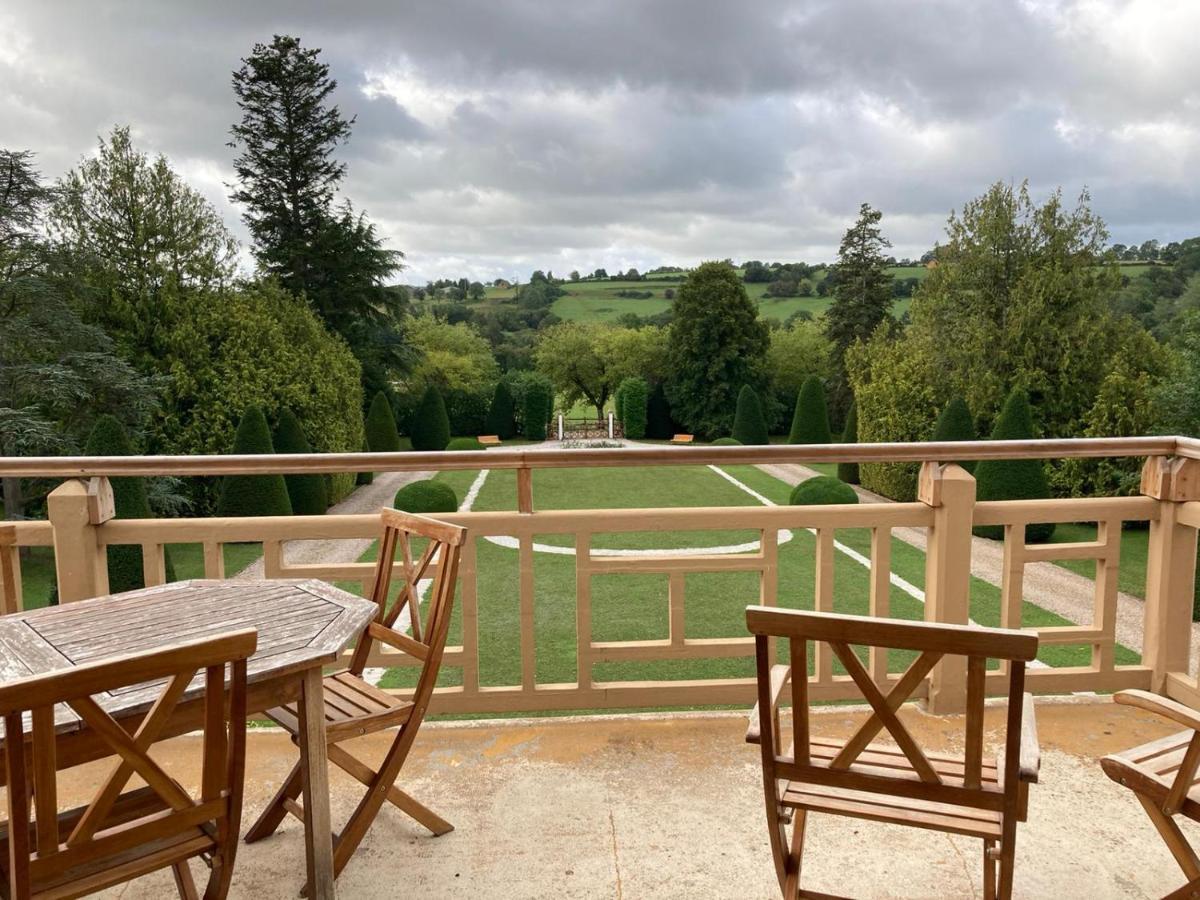 Domaine Des Thomins Bed & Breakfast 3*